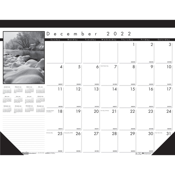 House of Doolittle Black on White Calendar Desk Pad - HOD122