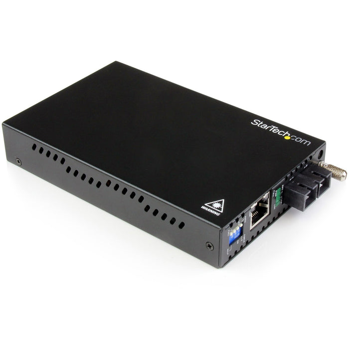 StarTech.com Gigabit Ethernet Single Mode Fiber Media Converter SC 40 km - 1000 Mbps - STCET91000SM402