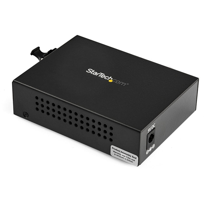 StarTech.com Gigabit Ethernet Fiber Media Converter - Compact - 850nm MM LC - 550m - With MM SFP Transceiver - STCMCM1110MMLC