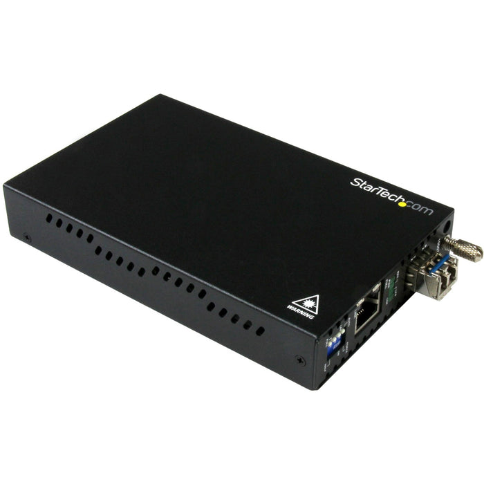 StarTech.com Gigabit Ethernet Copper-to-Fiber Media Converter - SM LC - 20 km - Ethernet Media Converter - GbE Converter - STCET91000SM20